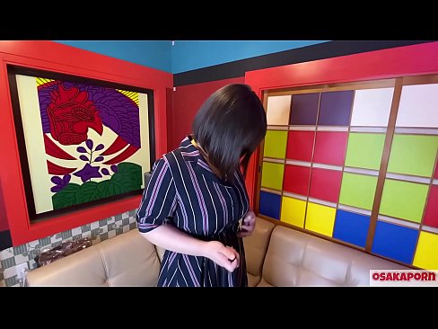 ❤️ Cutis Iaponica cum magnis tits masturbates cum sex nugis et gaudens habet. Loquitur in colloquio de experientia stupri eius. Ingens tits et hirsutus pussy cum voce magna. Osakaporn Fuck video  at la.analpics.ru